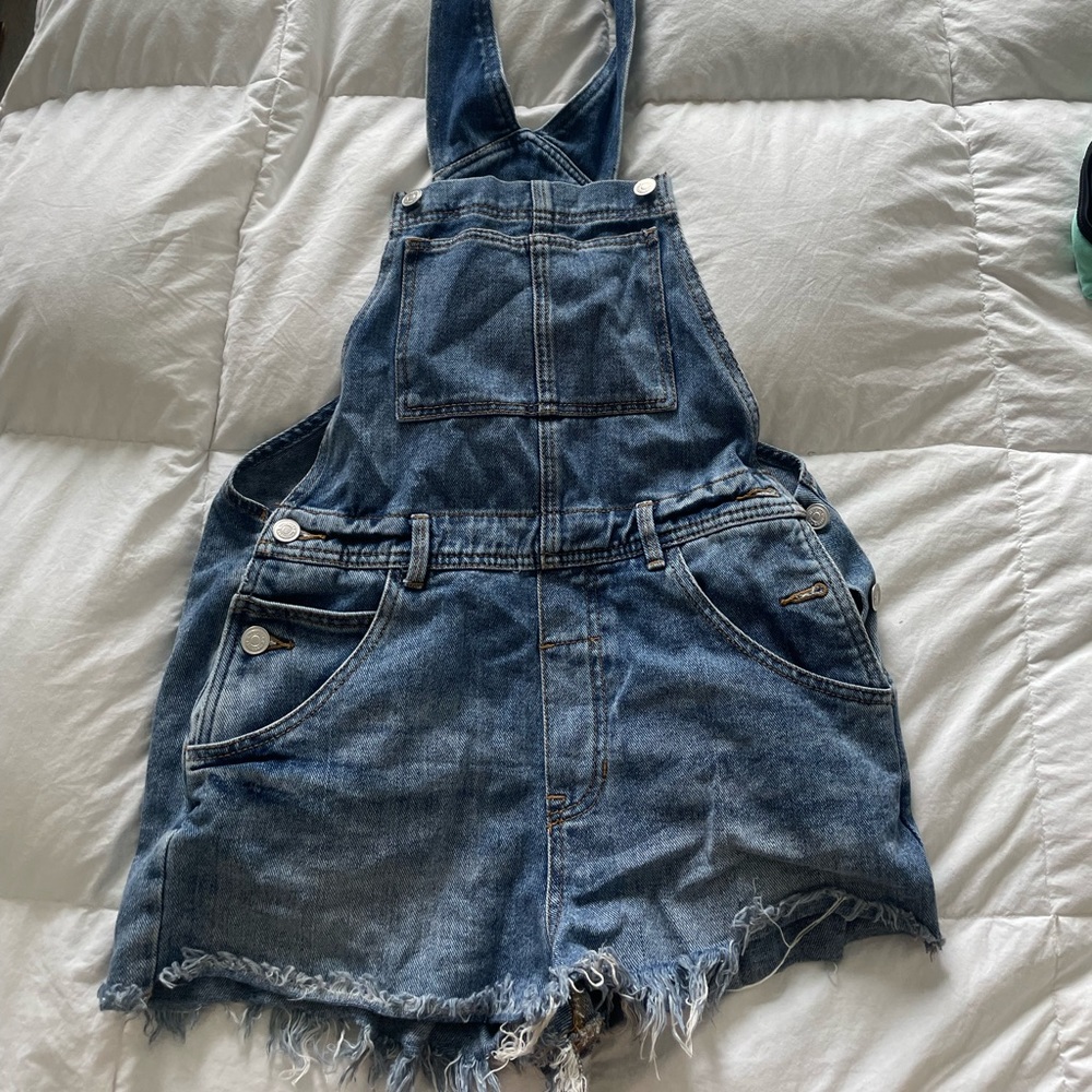 Brandy Melville overalls!